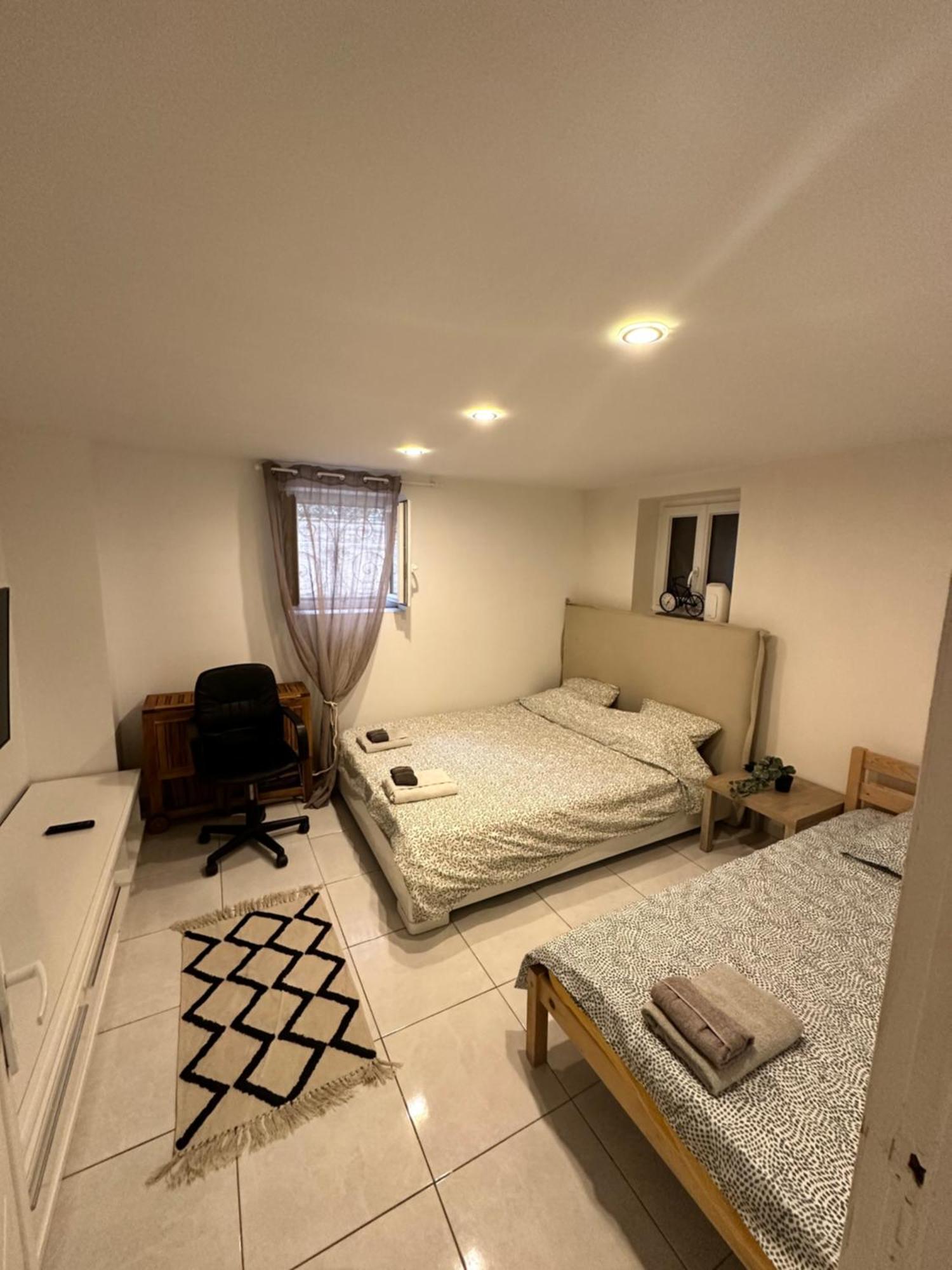 Jolie appartement Nice proche mer et aéroport Une chambre plus salon avec cuisine Exterior foto